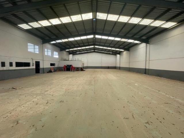Nave en venta en Lucena, Andalucía