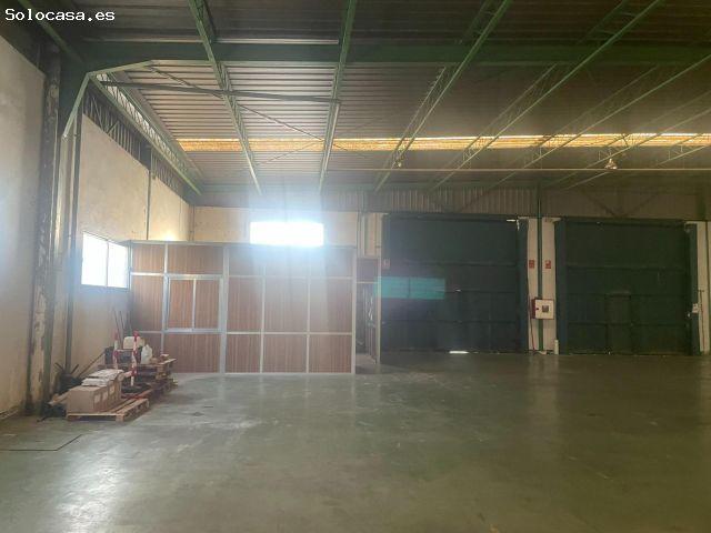 Nave en venta en Alcalá De Guadaíra, Andalucía