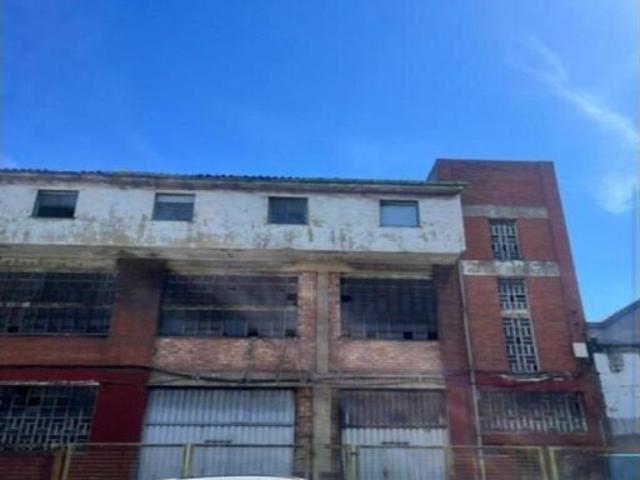 Nave en venta en Maliaño, Camargo