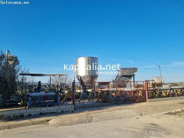 Nave en venta en Ontinyent, Valencia