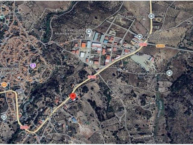 Nave en venta en Valencia De Alcántara, Extremadura