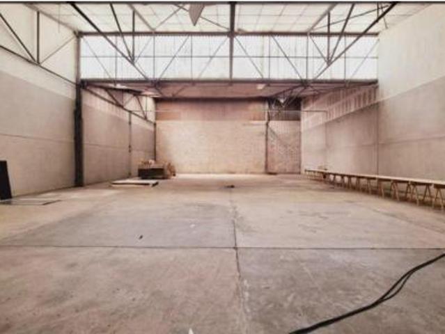 Nave en alquiler en Ourense