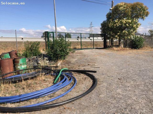 Nave en venta en Flores del Sil, El Bierzo