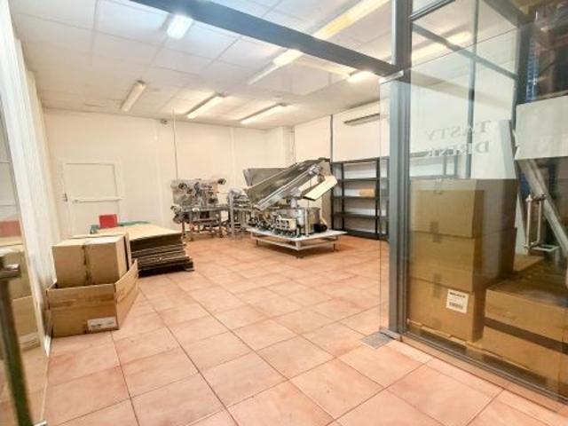 Nave en venta en Quart de Poblet, València / Valencia