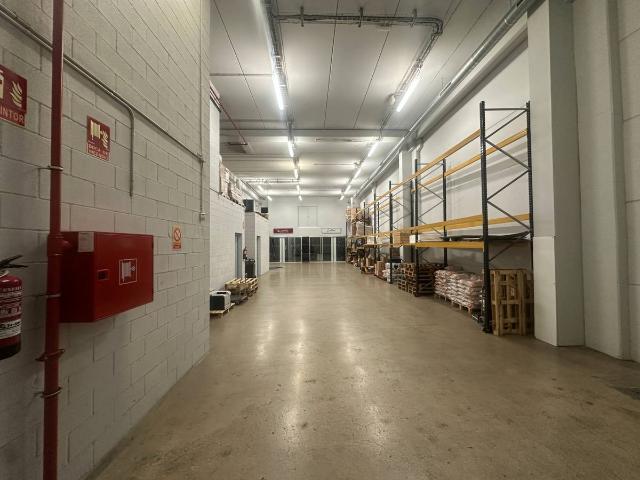 Nave en alquiler en Cornellà De Llobregat, Centre
