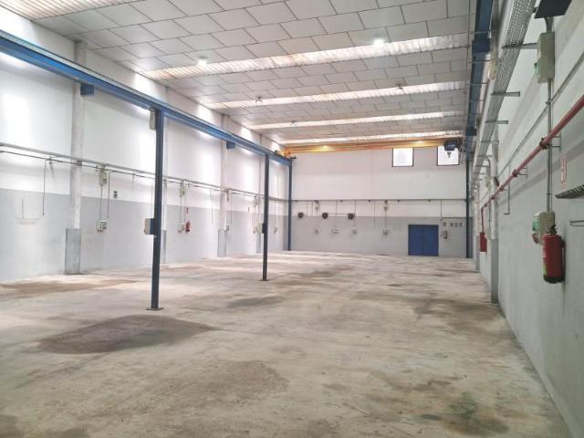 Nave en alquiler en Badalona