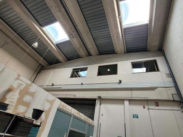 Nave en alquiler en Badalona, Barcelona