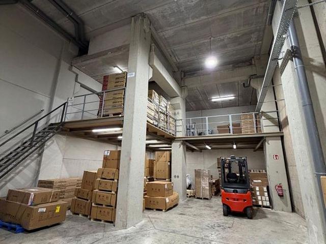 Nave en alquiler en Districte 3, Barcelonès