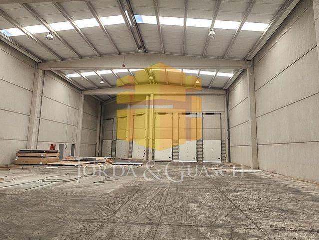 Nave en alquiler en Olesa De Montserrat, Barcelona