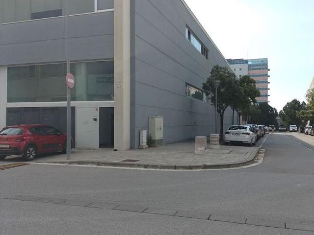 Nave en alquiler en Districte 3, Barcelonès