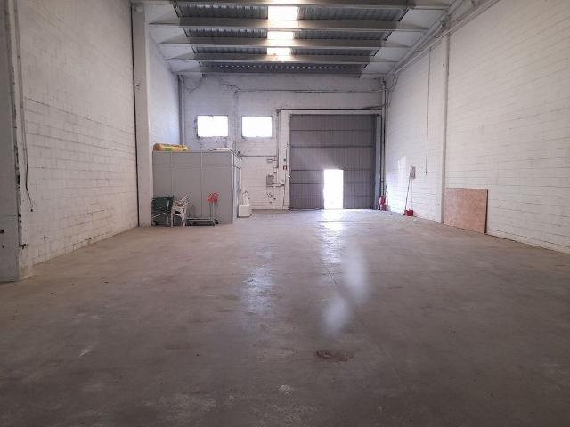 Nave en alquiler en Sils