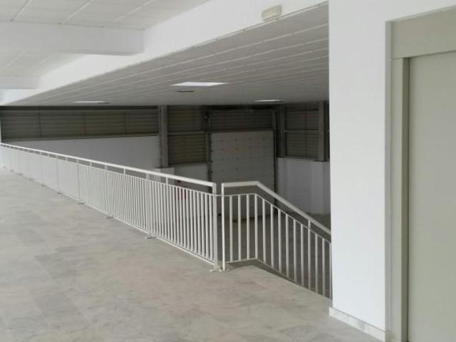 Nave en alquiler en Camas