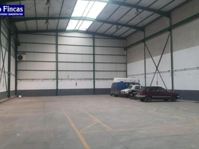 Nave en alquiler en Chozas De Abajo