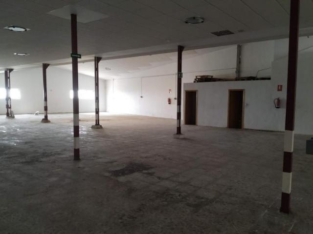Nave en alquiler en Crevillent