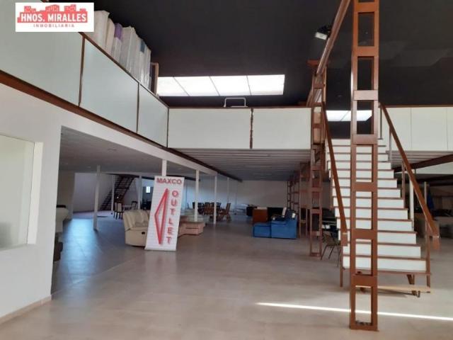 Nave en alquiler en Dolores