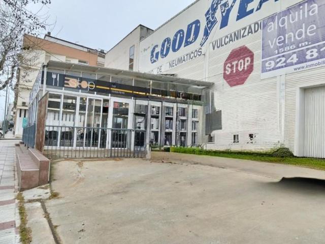 Nave en alquiler en Don Benito, Extremadura