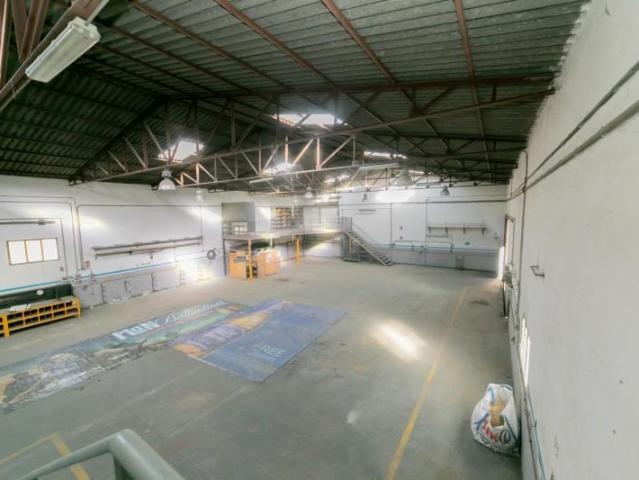 Nave en alquiler en El Vellón