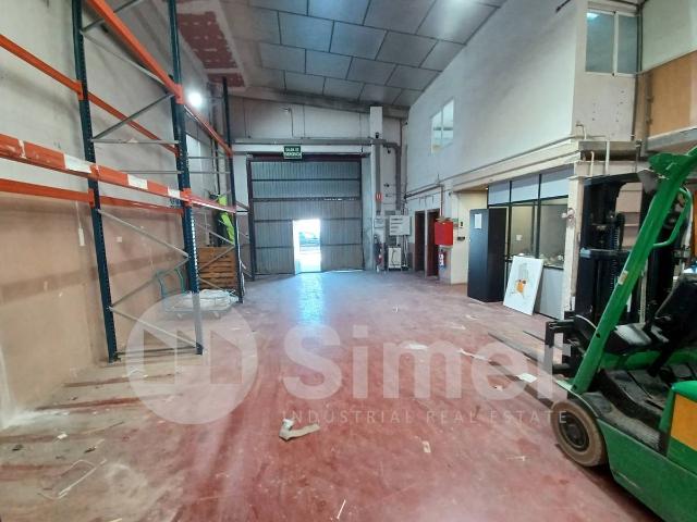Nave en alquiler en Grup Banyó, Vallès Oriental
