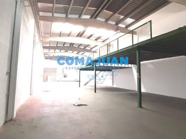 Nave en alquiler en Llinars Del Vallès