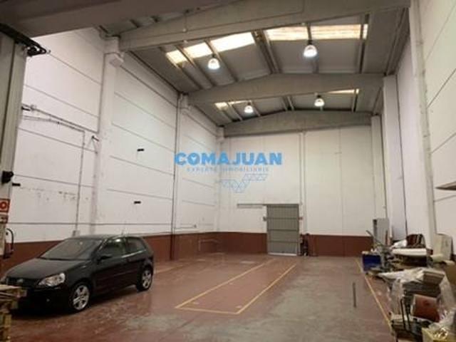 Nave en alquiler en Llinars Del Vallès