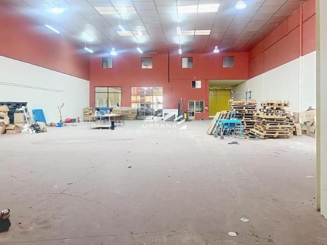 Nave en alquiler en Zona 1 (el Valle y Dehesa de la Villa), Lucena