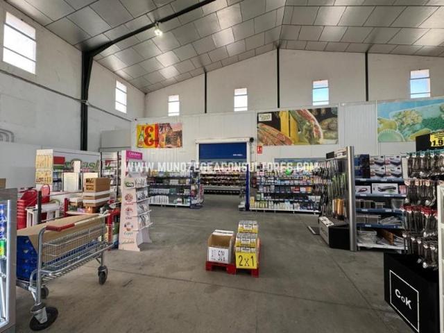 Nave en alquiler en Lucena, Andalucía