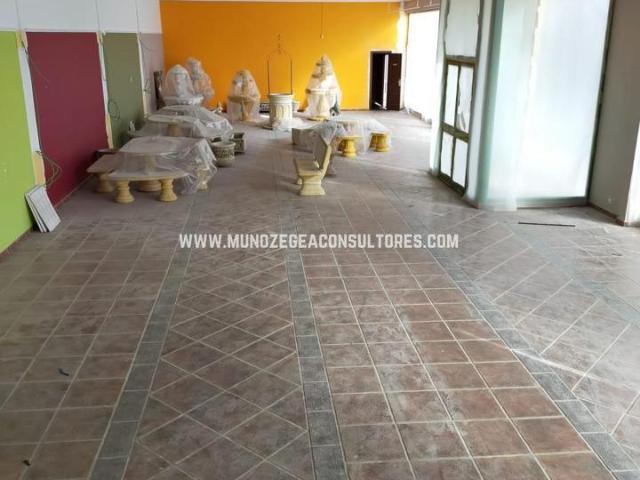 Nave en alquiler en Zona 1 (el Valle y Dehesa de la Villa), Lucena