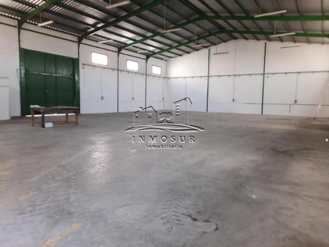 Nave en alquiler en Lucena