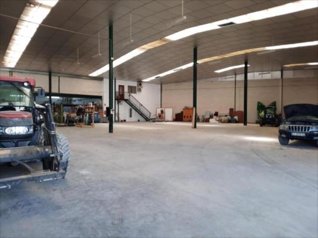 Nave en alquiler en Lucena