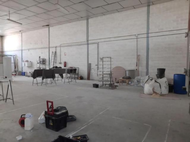 Nave en alquiler en Lucena