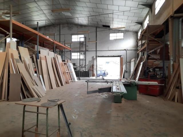 Nave en alquiler en Lucena