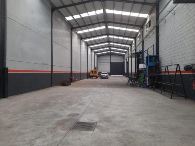 Nave en alquiler en Lucena