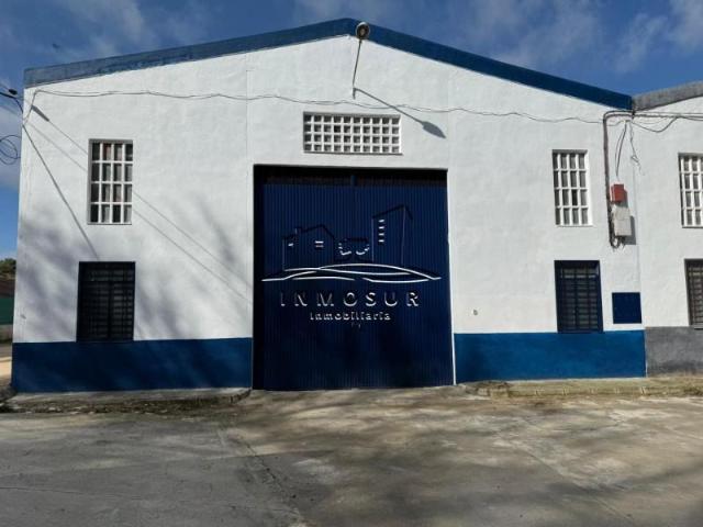 Nave en alquiler en Lucena