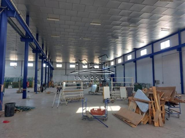 Nave en alquiler en Lucena