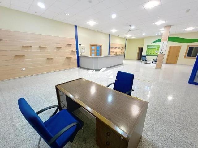 Nave en alquiler en Lucena