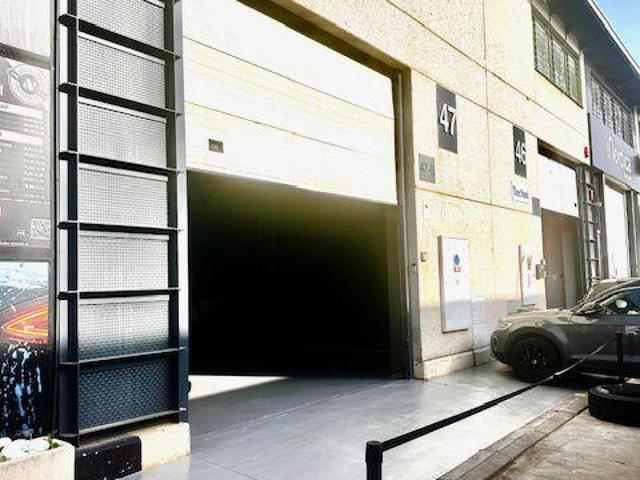 Nave en alquiler en Nueva Andalucía, Costa del Sol Occidental