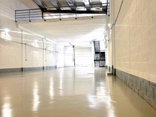 Nave en alquiler en Nueva Andalucía, Costa del Sol Occidental