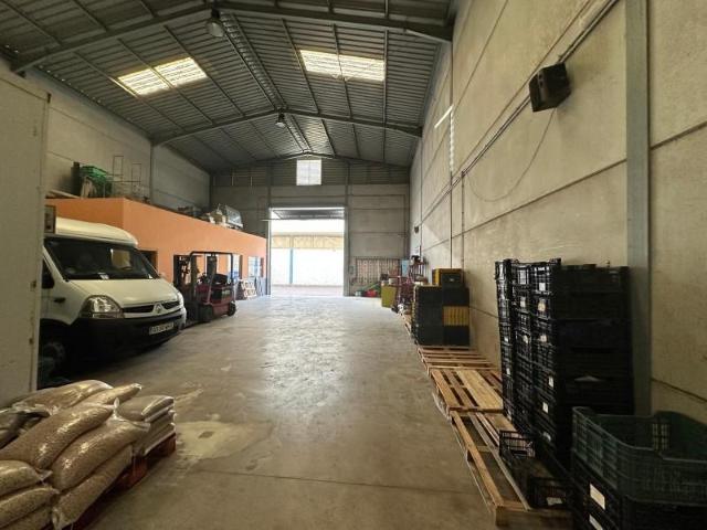 Nave en alquiler en Mérida, Polígono Industrial El Prado