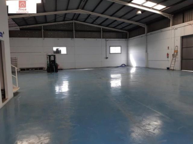 Nave en alquiler en Montijo