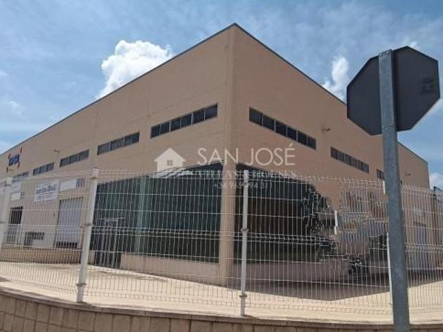 Nave en alquiler en Novelda, Valencia