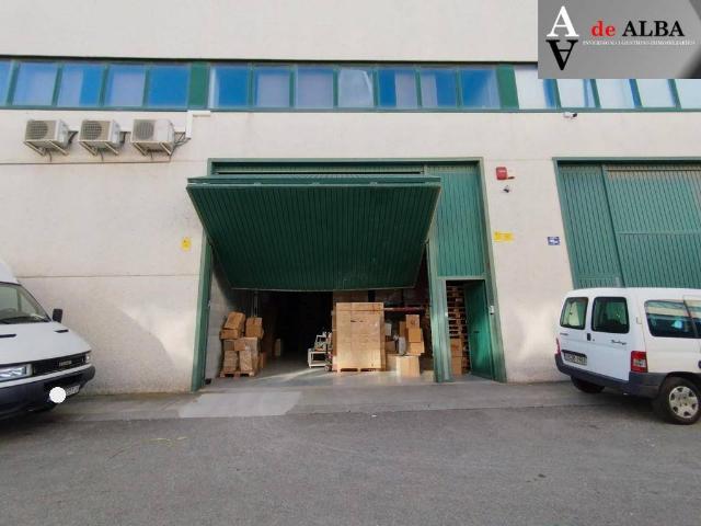 Nave en alquiler en Olesa De Montserrat, Barcelona