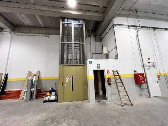 Nave en alquiler en Districte 1, Barcelonès