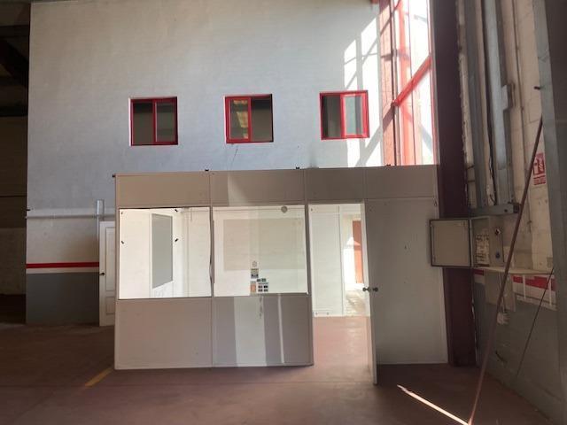 Nave en alquiler en San Cibrao Das Viñas, Vilanova