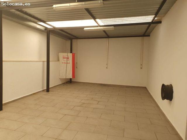 Nave en venta en Benacazón, Andalucía