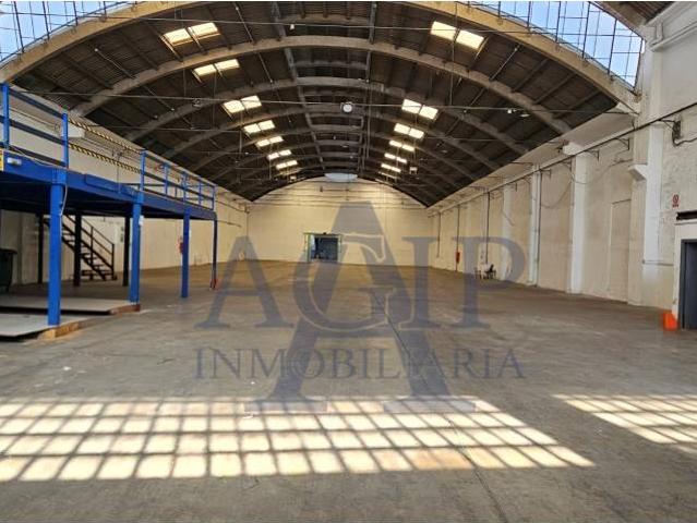 Nave en alquiler en Districte I, Barcelonès