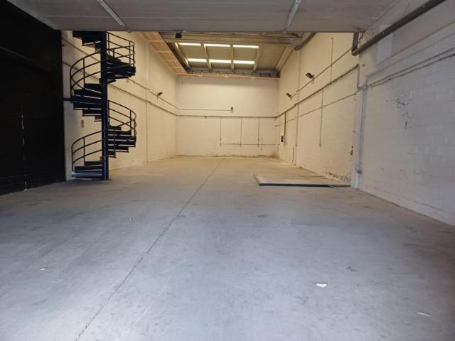 Nave en alquiler en Igollo, Camargo