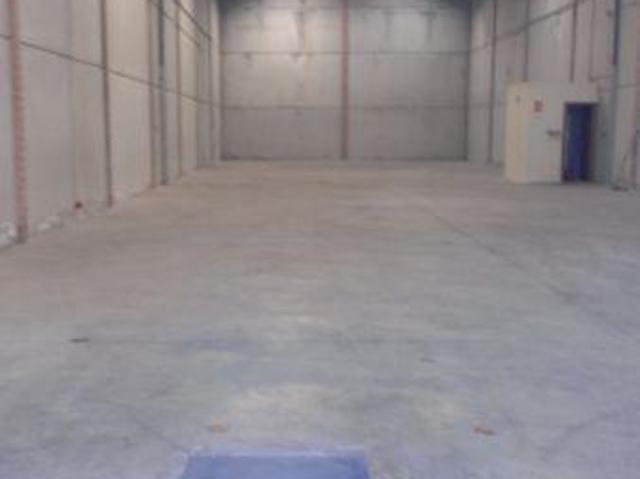 Nave en alquiler en Sevilla, Distrito Cerro-Amate