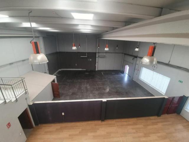 Nave en alquiler en Cerro-Amate, Sevilla