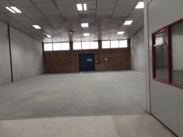 Nave en alquiler en Sevilla