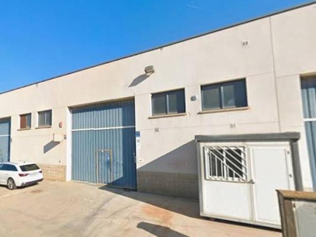 Nave en alquiler en Sils, Girona